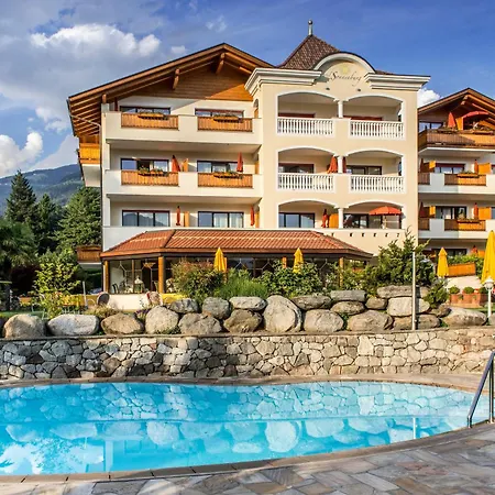 Hotel Sonnenburg 4*