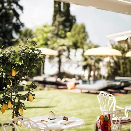 Sonnenburg 4* Meran