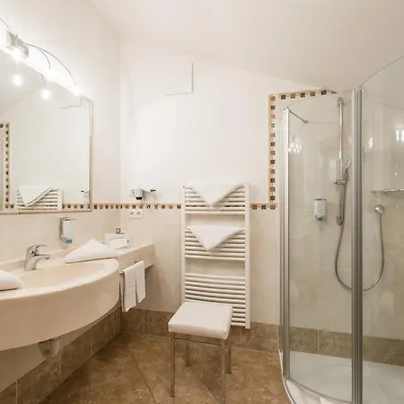 Hotel Sonnenburg Merano