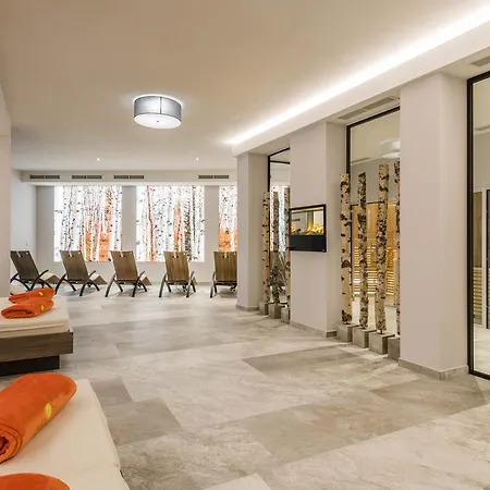 Отель Sonnenburg Мерано